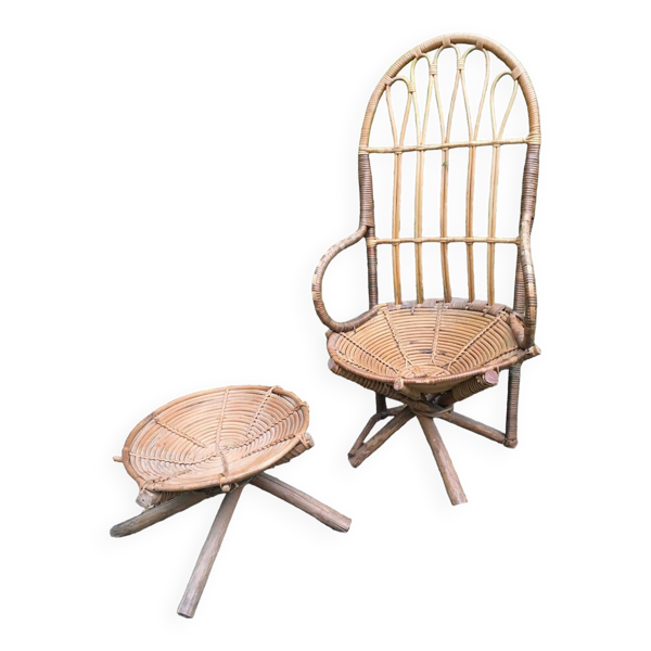 Fauteuil et pouf en rotin