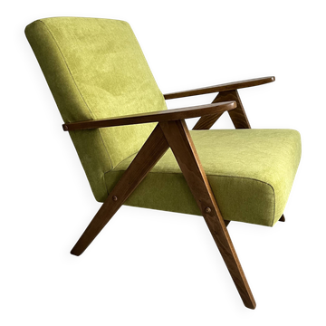 Fauteuil vintage mid-century moderne : tissu vert lime et cadre en bois de hêtre.
