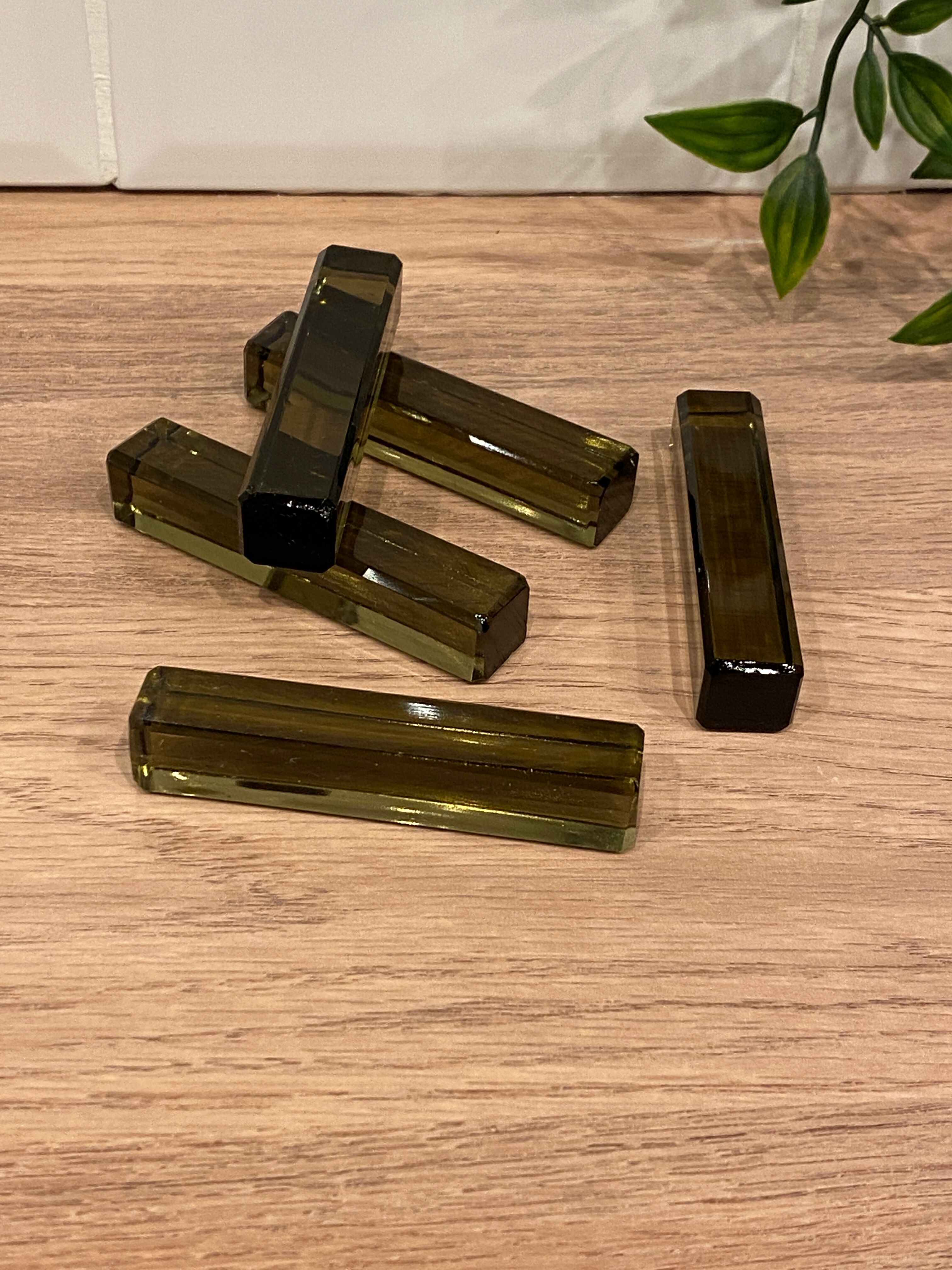 5 porte-couteaux en verre fumé