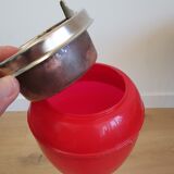 Plastic ashtray on foot from the 70s