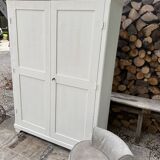 Armoire type parisienne