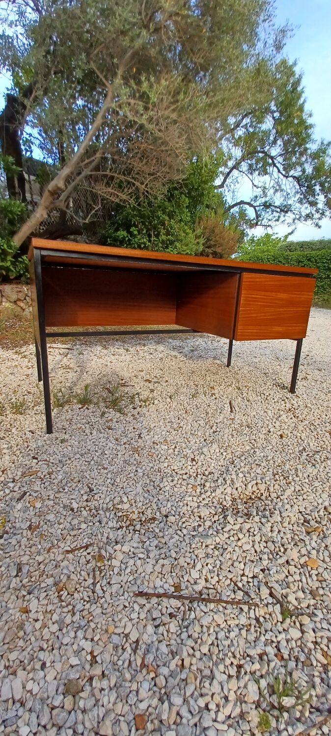 Old vintage desk Pierre Guariche 1970