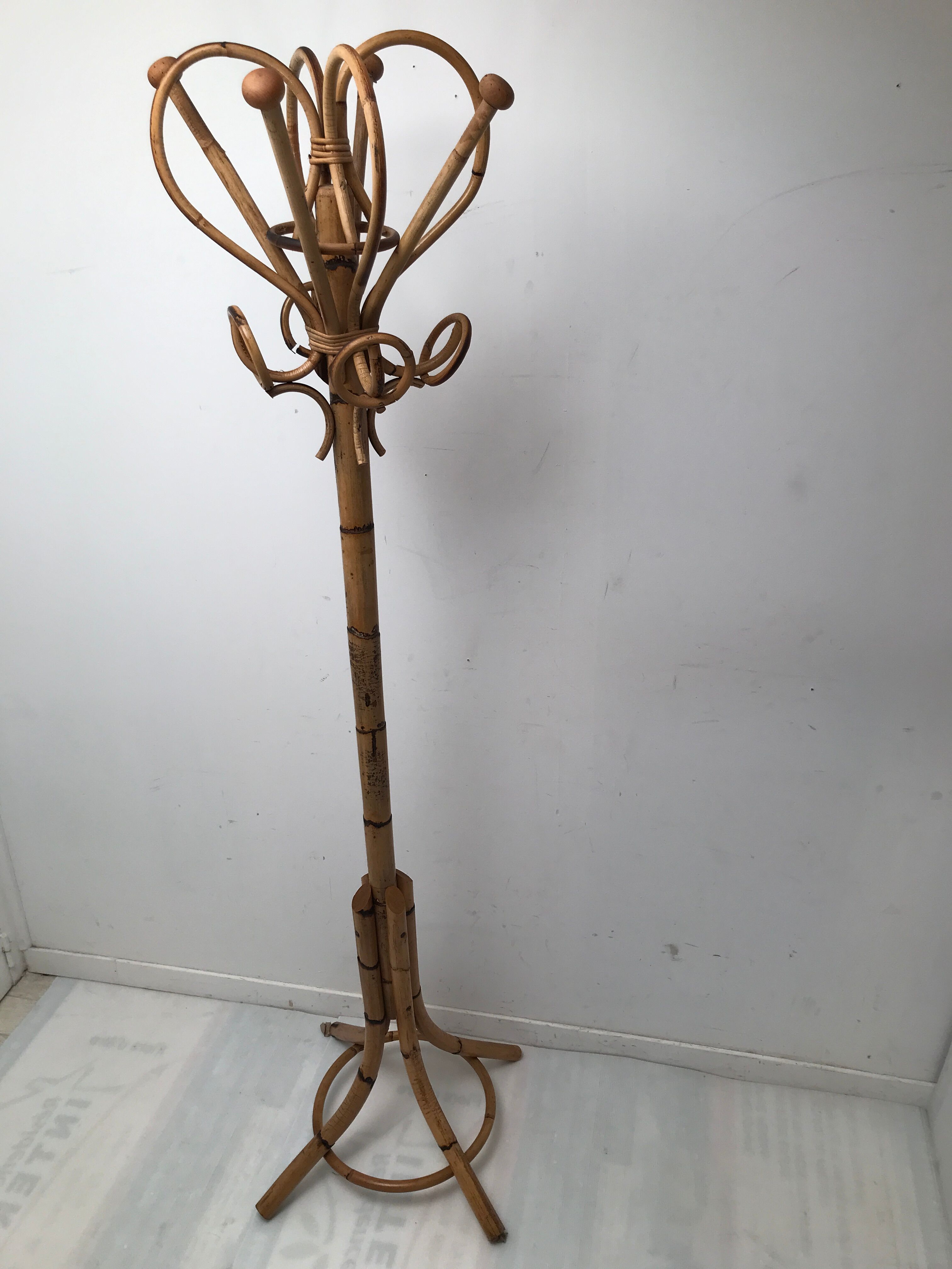 Bamboo parrot coat rack 50s-60s