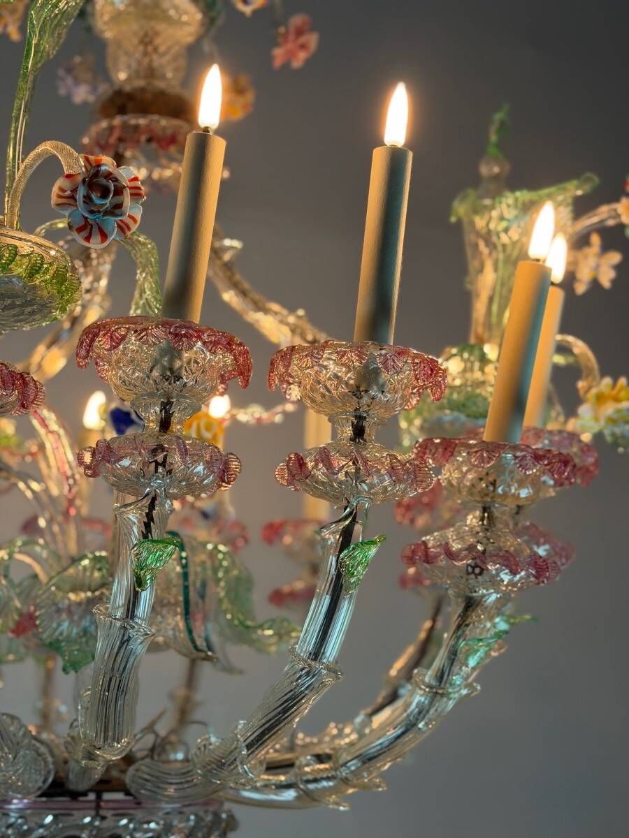 Large Venetian Rezzonico chandelier in multi-colored Murano glass, circa 1920