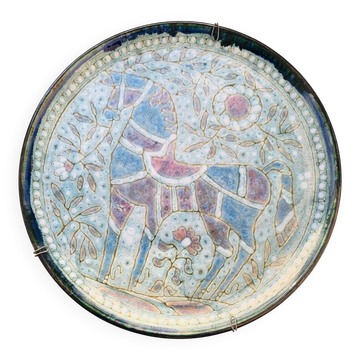 Decorative plate signed Le Henaff