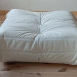 Togo pouf in white leather by Michel Ducaroy for Ligne Roset