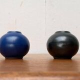 Small minimalist round vases from a mid-century pottery studio by Hildegard and Peter Delius for Hamelner Töpferei, 1960s, set of 2.