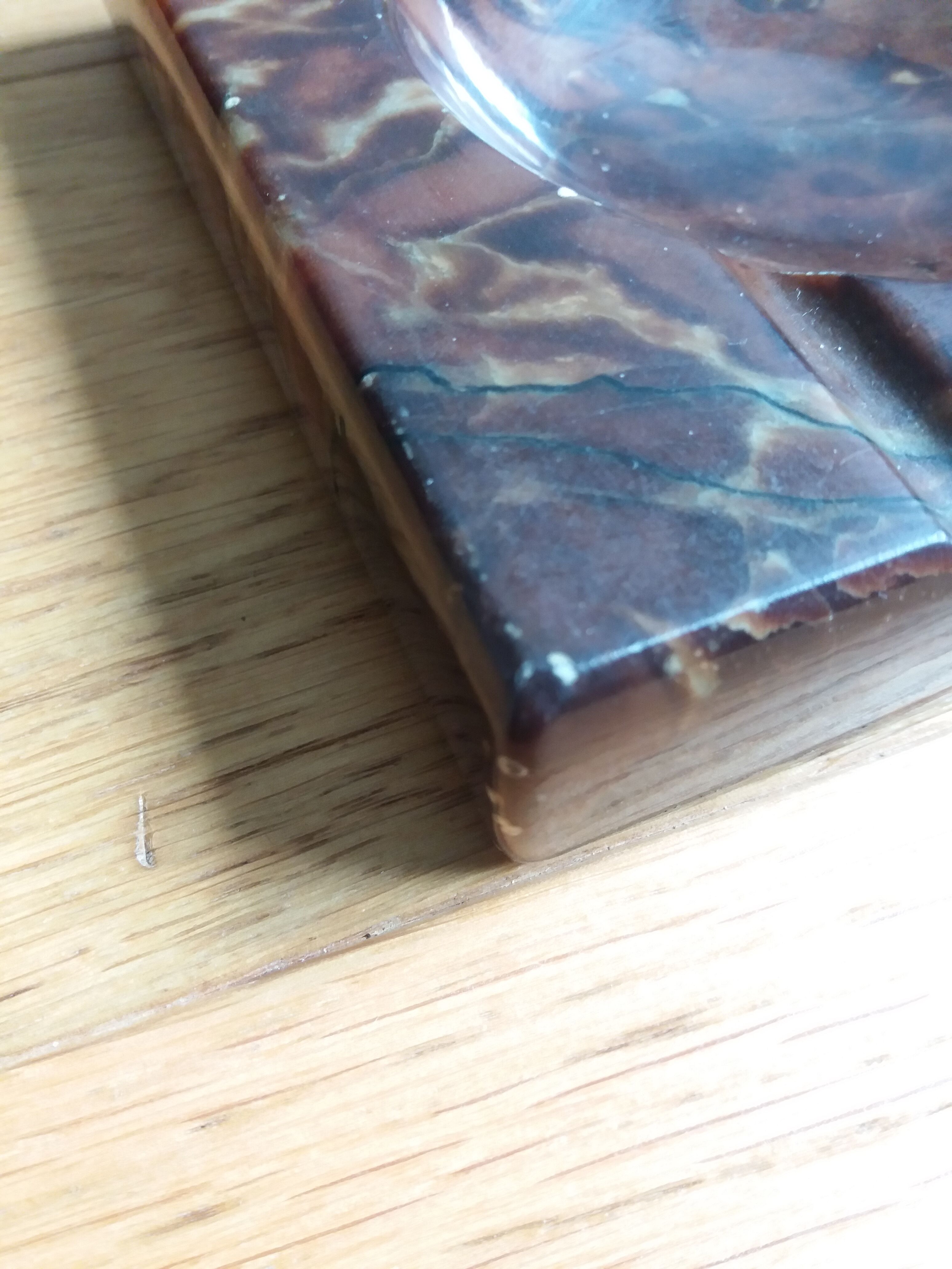 Square ashtray in polished marble