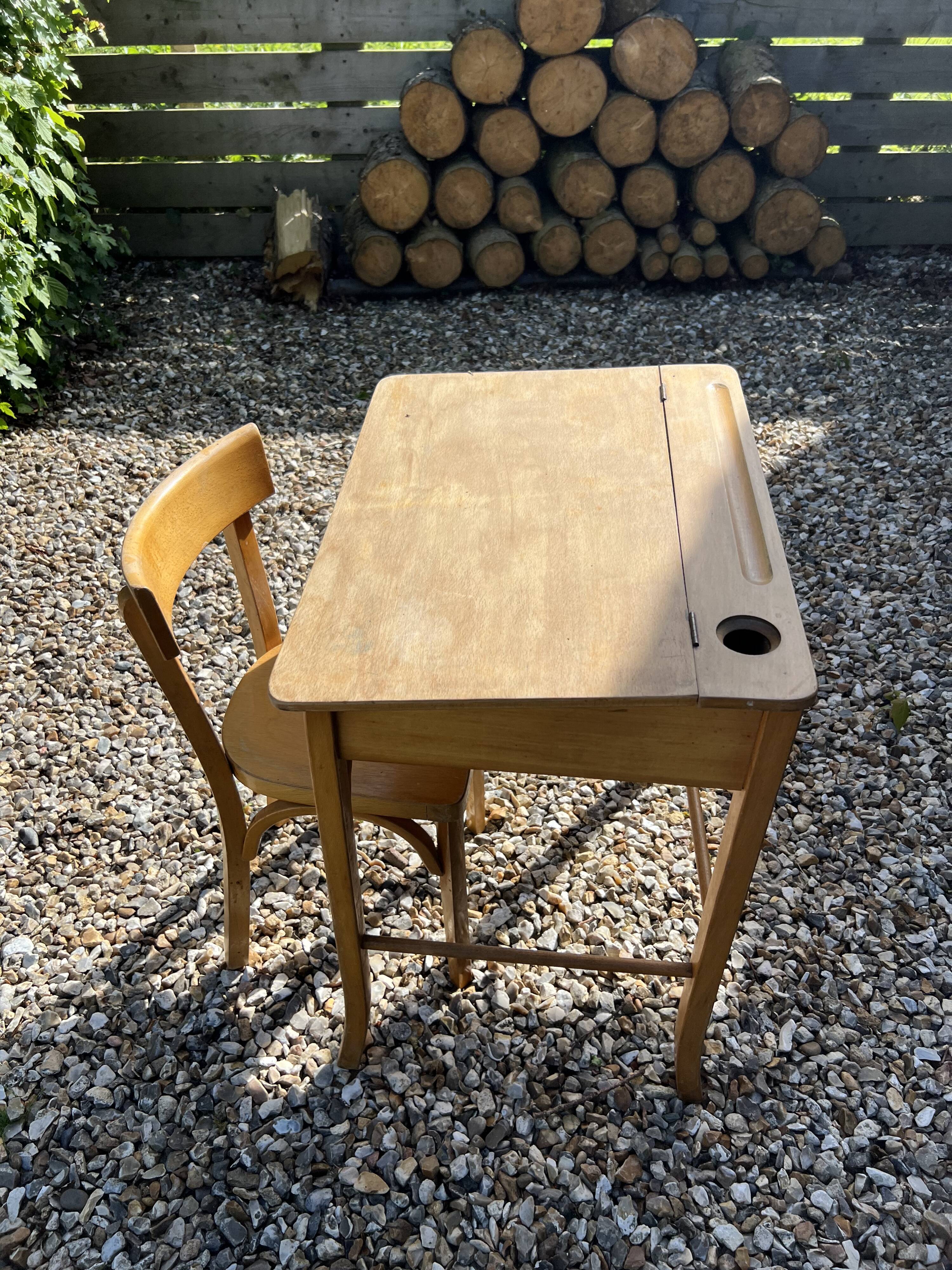 Bureau et chaisse baumann