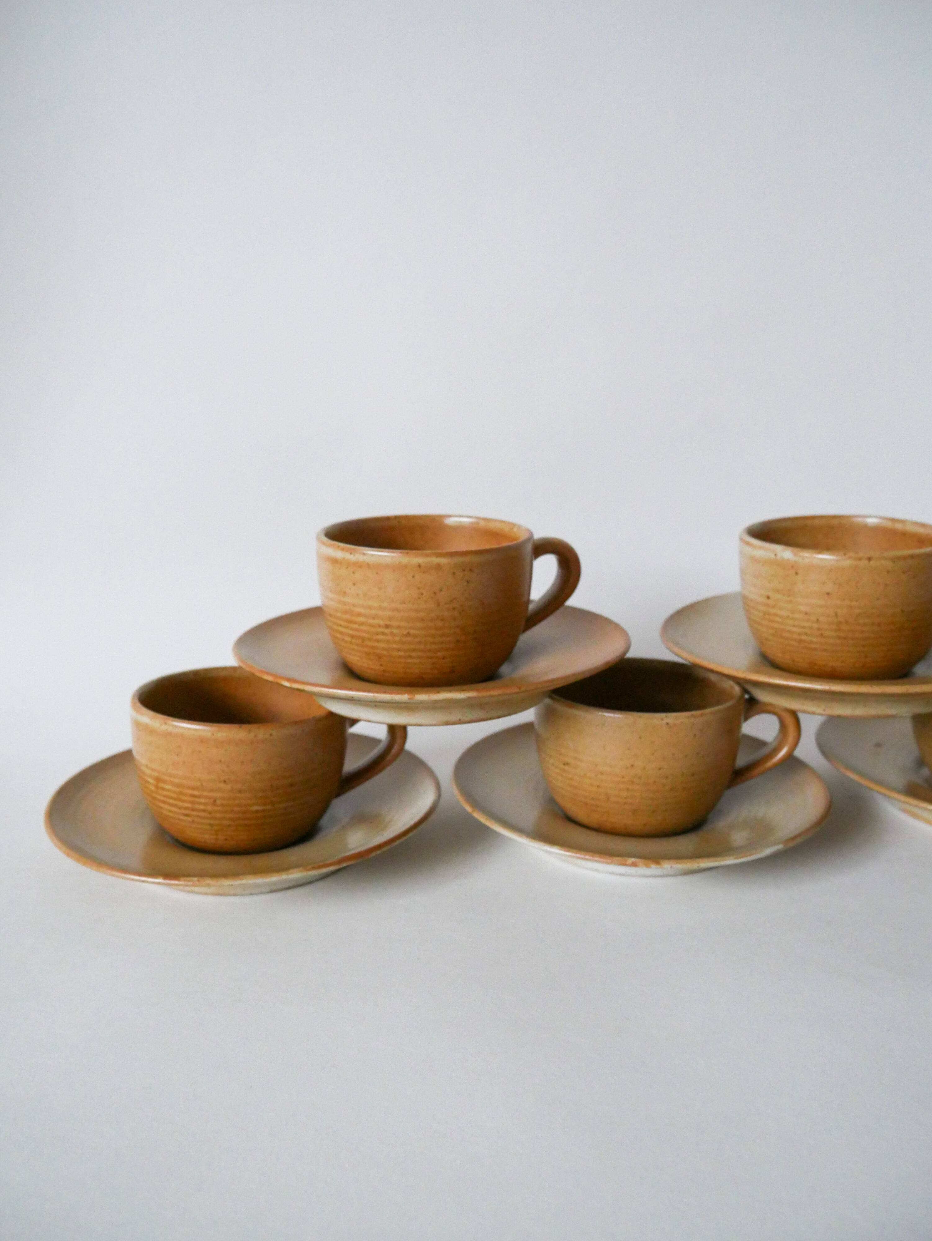 Set of 5 stoneware coffee cups and saucers 1970