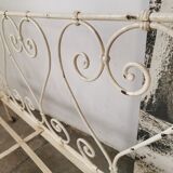 Bed, wrought iron bench