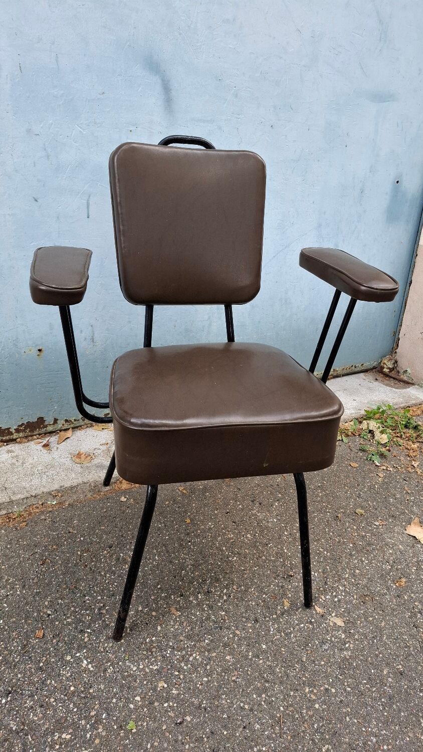 Vintage 50s hairdresser chair