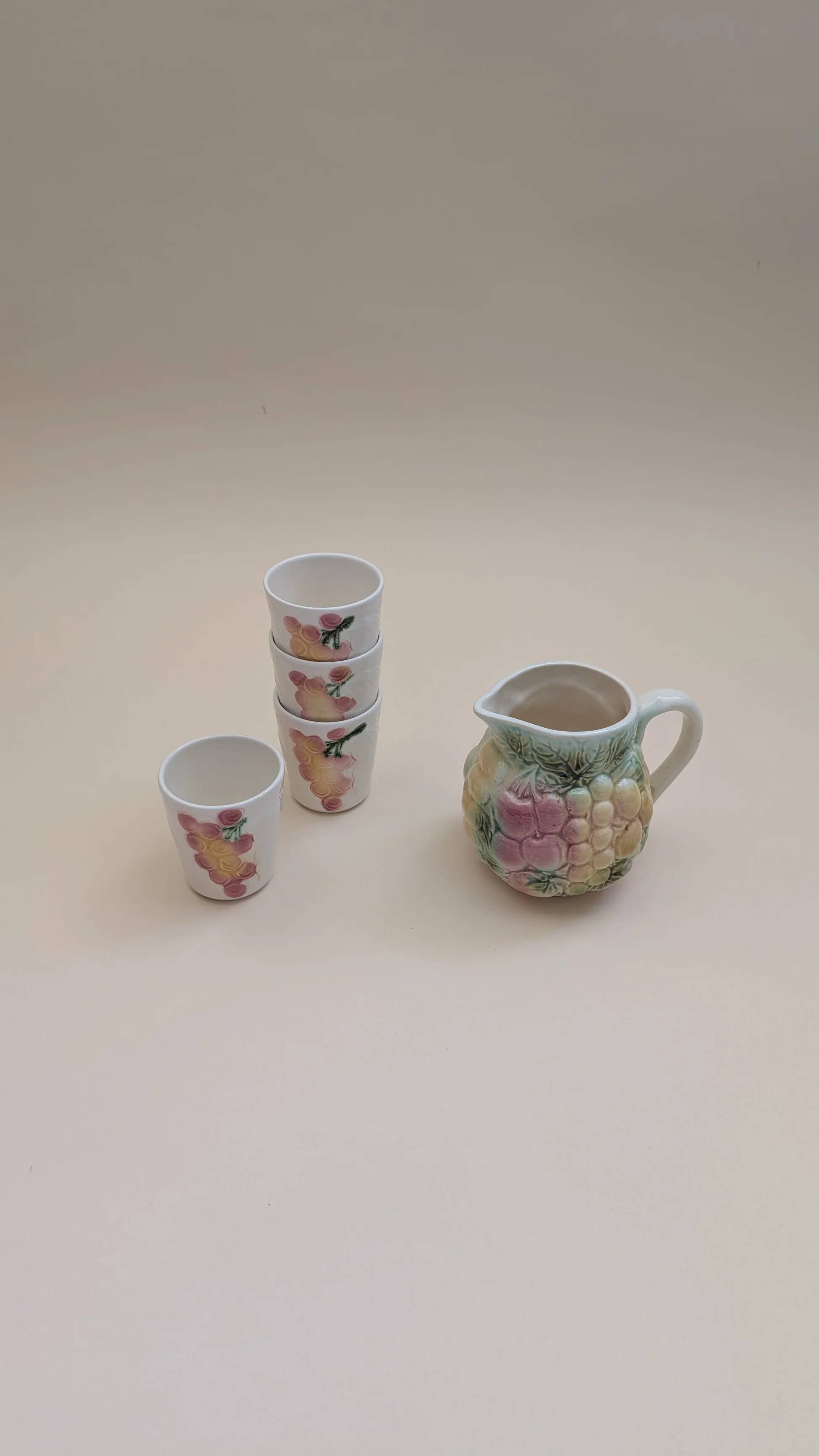 Pitcher and its 4 glasses