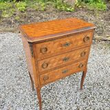 Petite commode d’entre deux marqueterie de cubes de style transition
