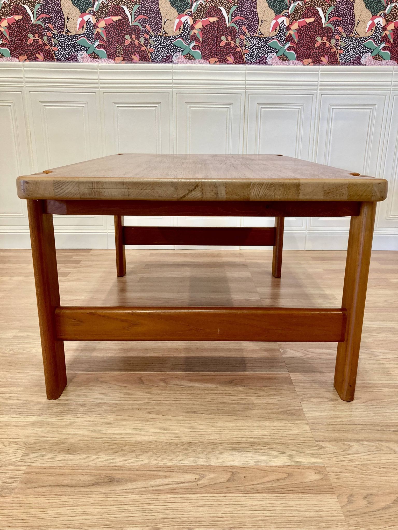 TABLE BASSE DESIGN SCANDINAVE "1960".