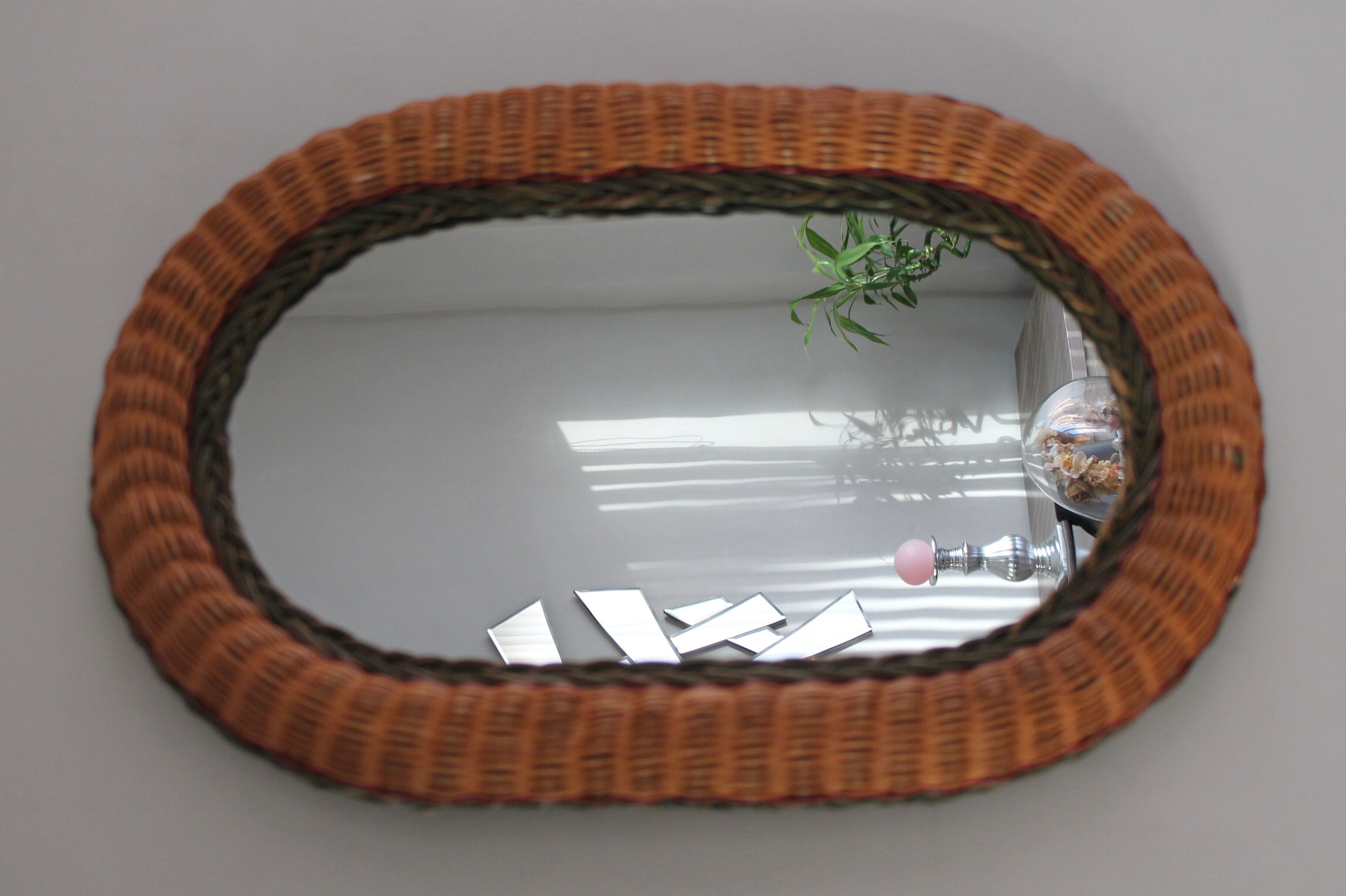 Miroir en rotin osier vintage