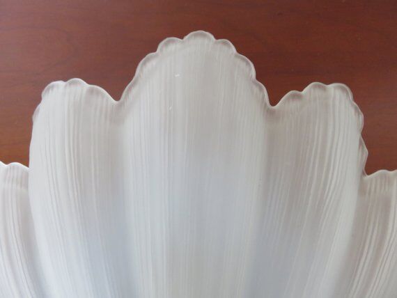 Art deco "shell" wall lamp