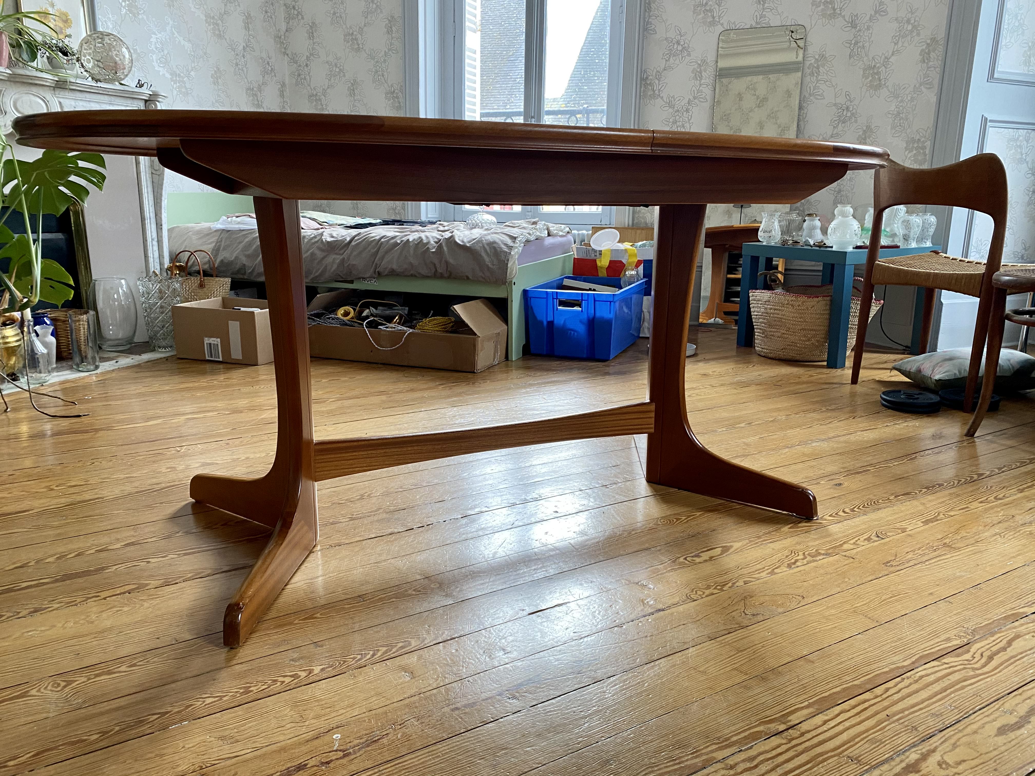 Mid-century teak dining table William Laurence
