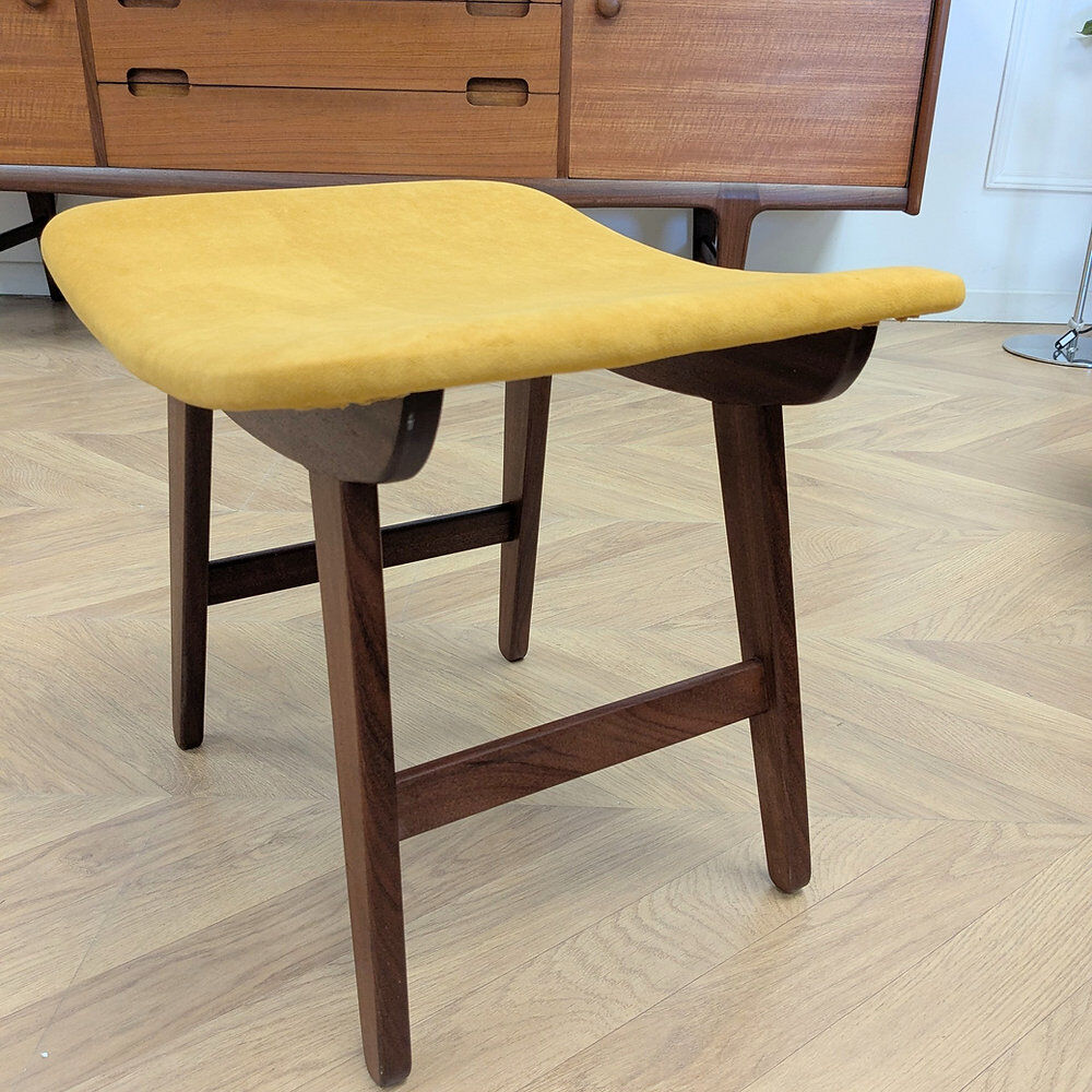 Repose-pieds scandinave