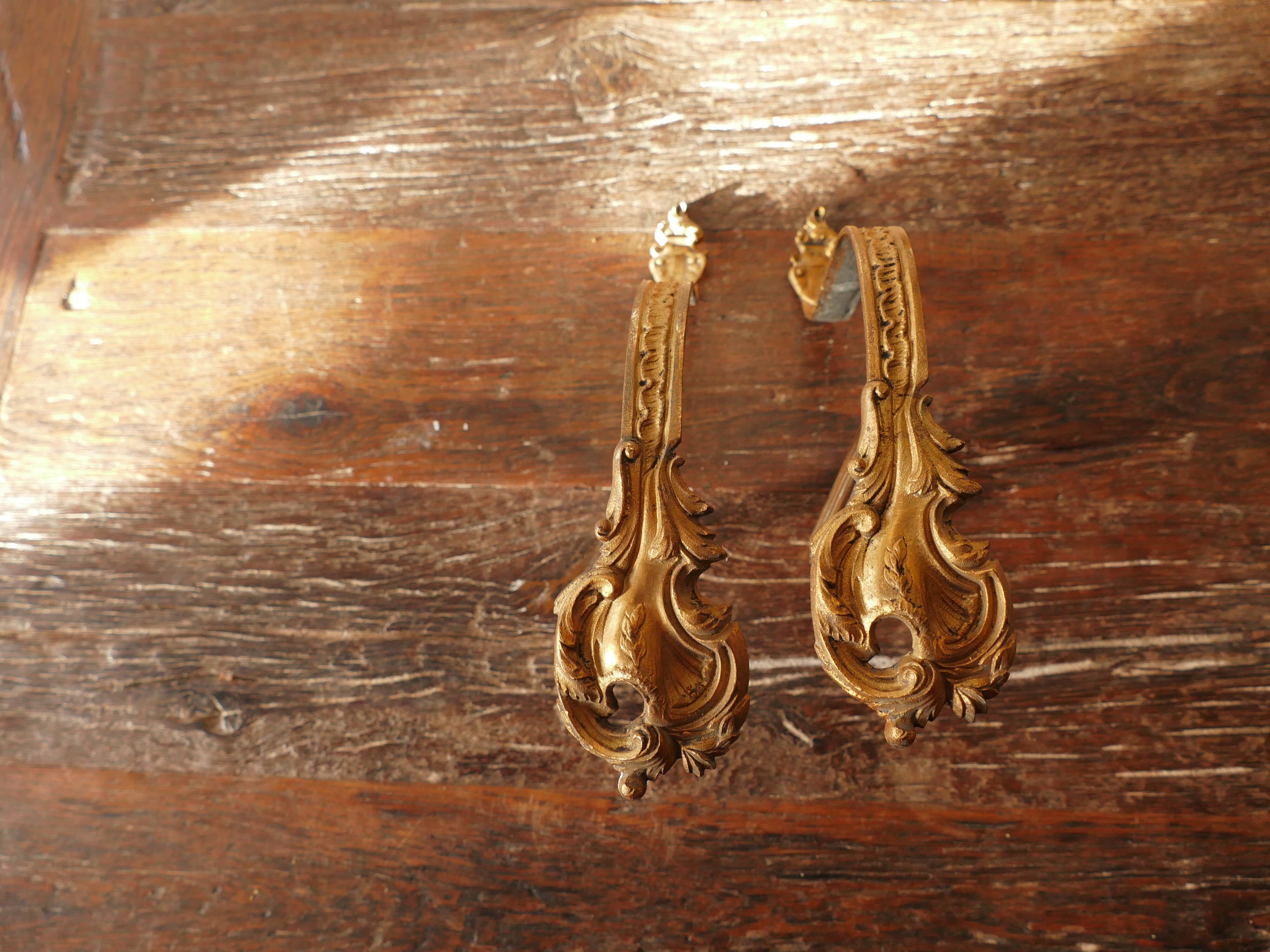 Pair of curtain tiebacks