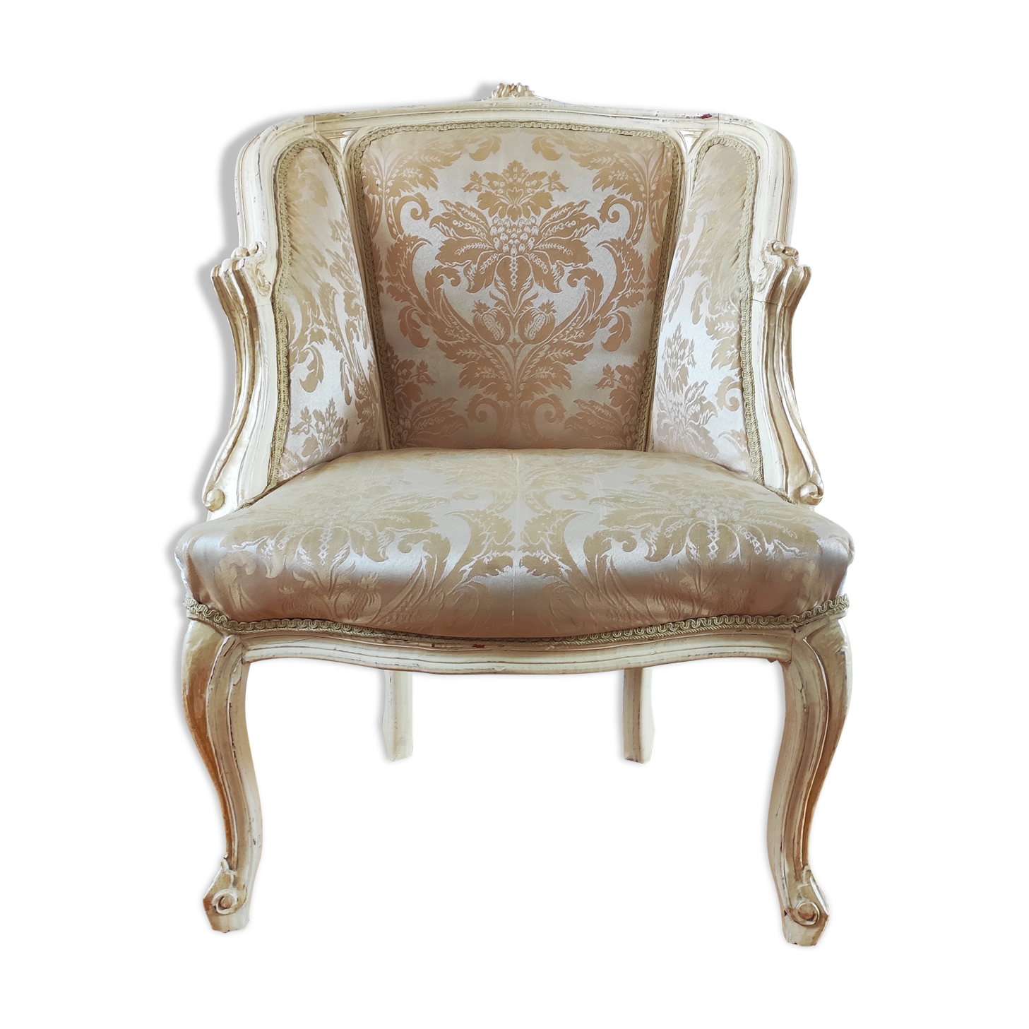 Fauteuil ancien bergère style Louis XV patiné