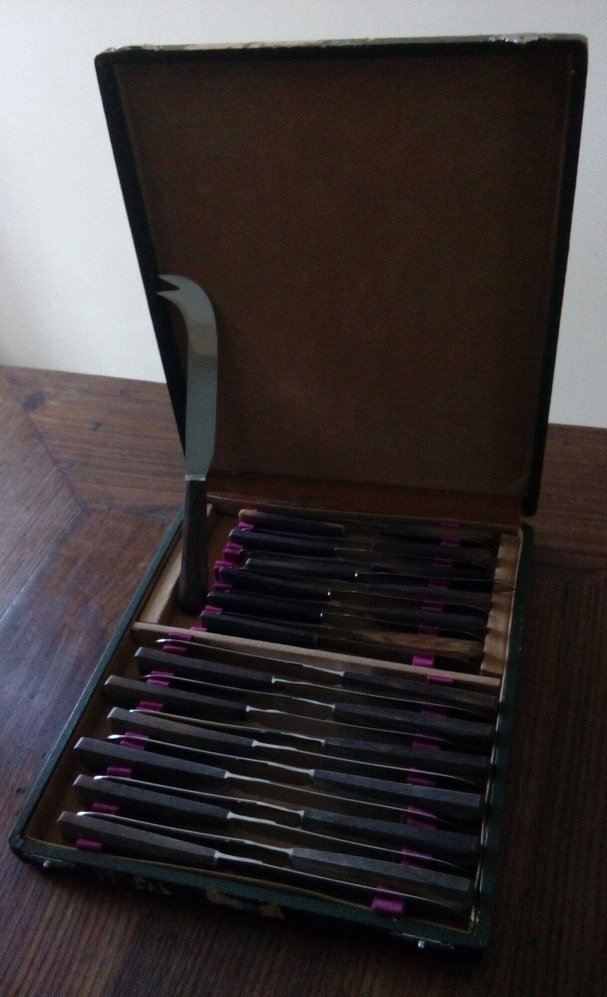 Cutlery set of 25 old knives horn handle stainless steel blade