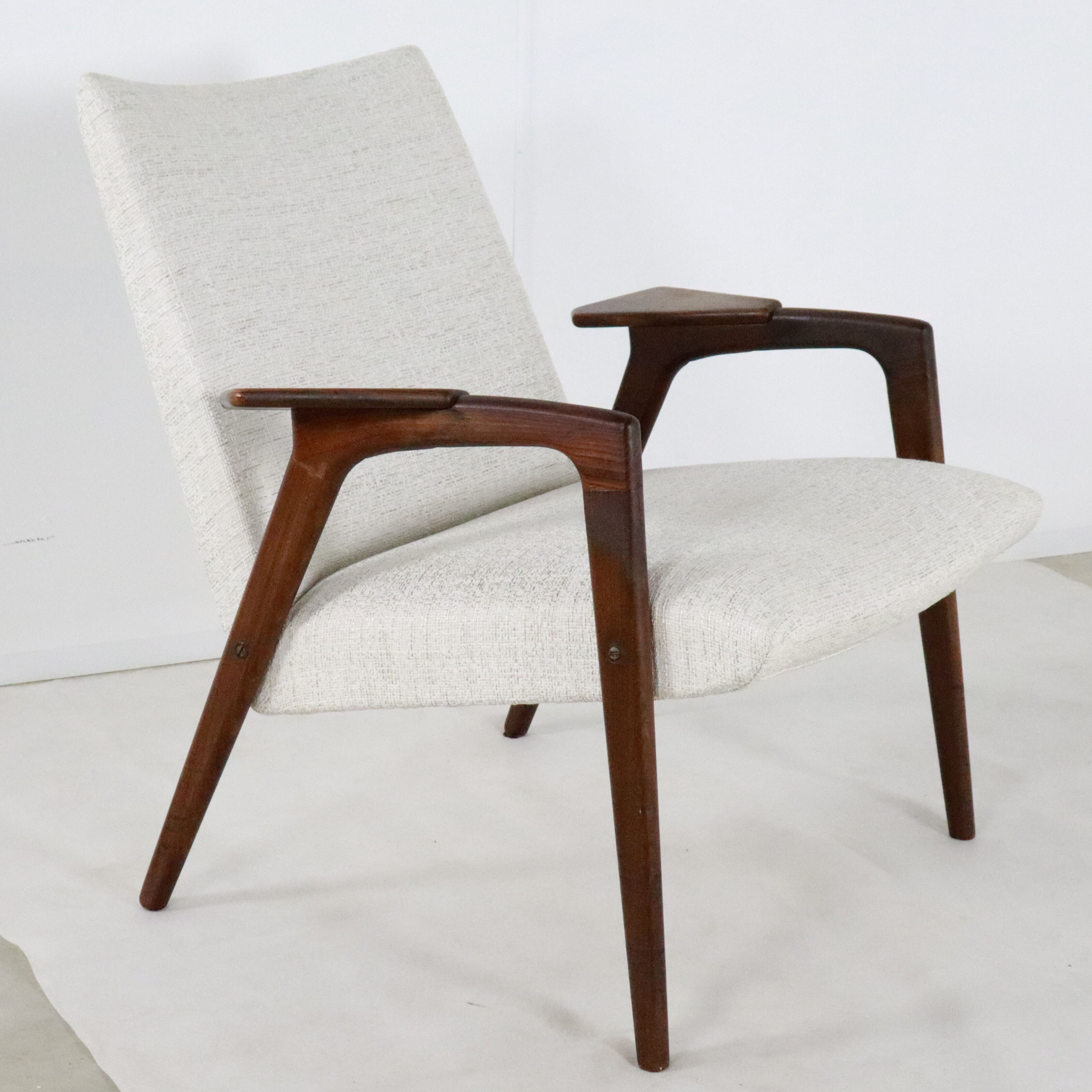 Pastoe Ruster Yngve Ekstrom armchair 'Kruishaar'