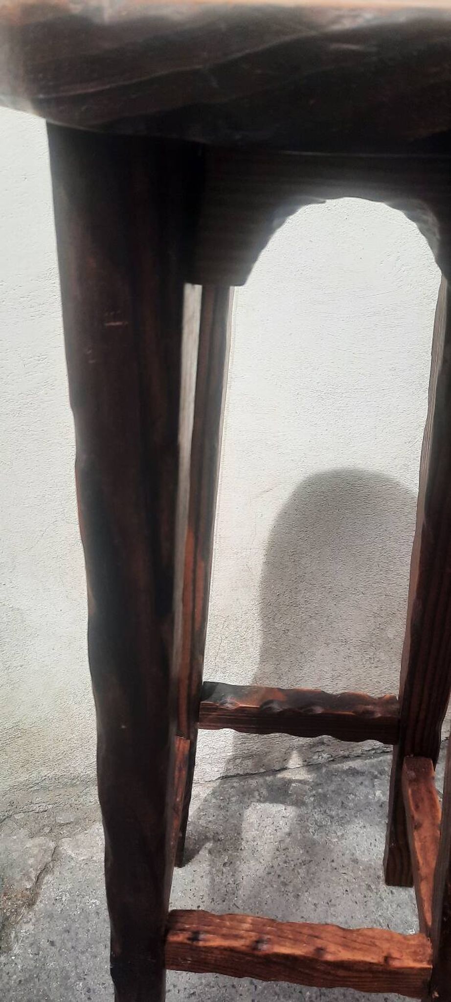 Tabouret de bar style brutaliste
