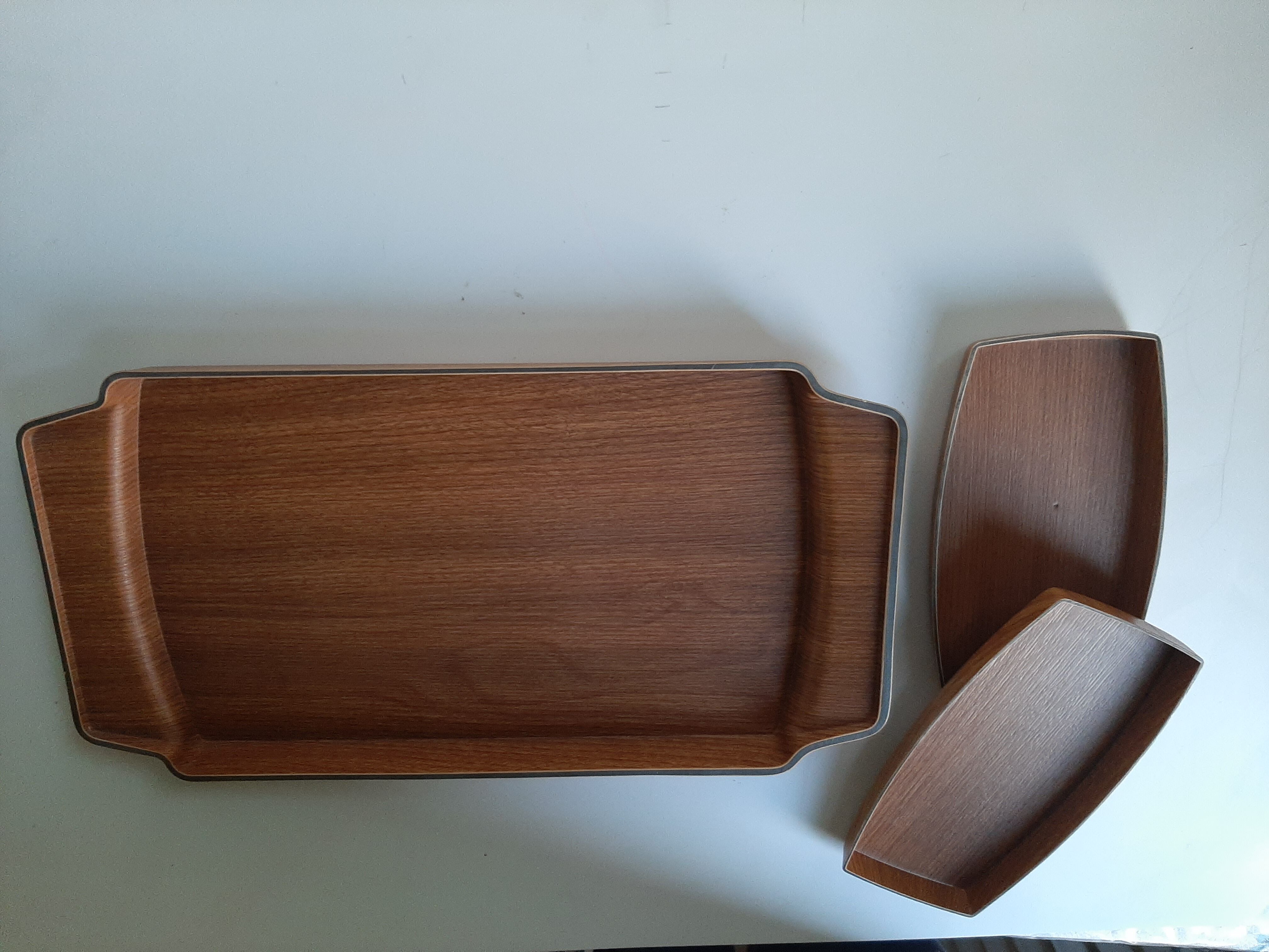 3 vintage trays