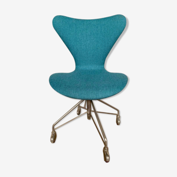 Swivel chair Arne Jacobsen 3117 Publisher Fritz Hansen Denmark year 1960