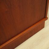 Armoire en teck, design danois, années 1970, production : Danemark