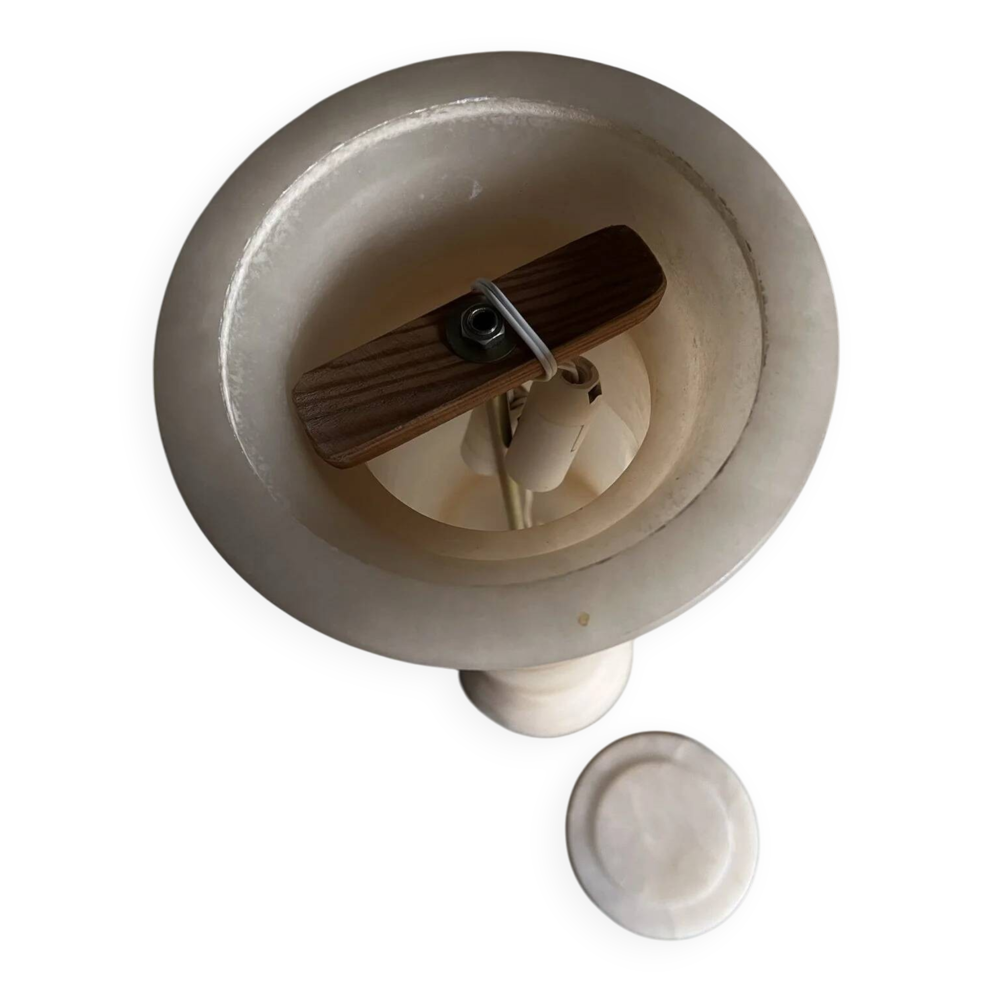 Alabaster column pedestal floor lamp | Italy | 1980s