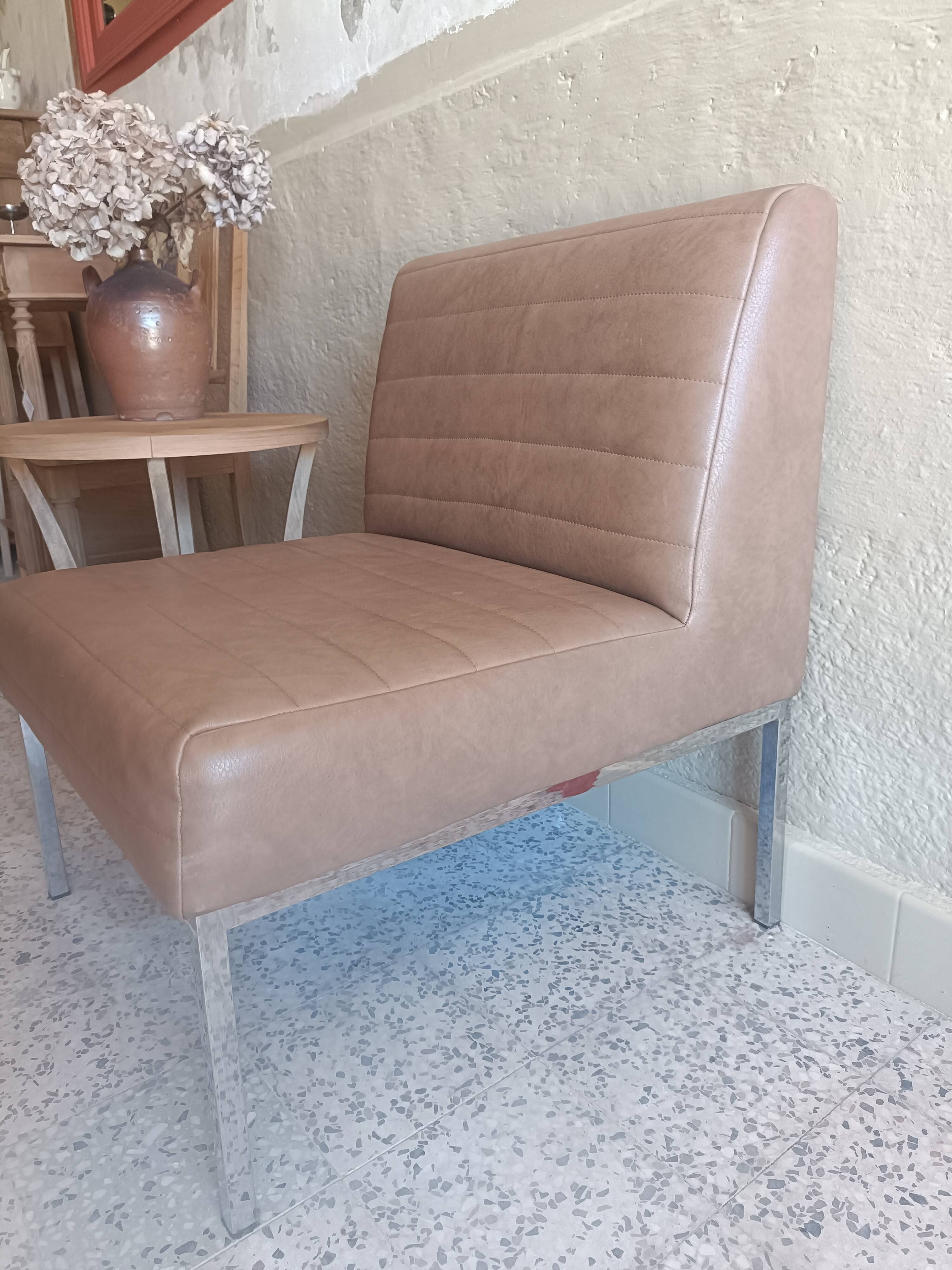 Chauffeuse fauteuil vintage en chrome/skaï