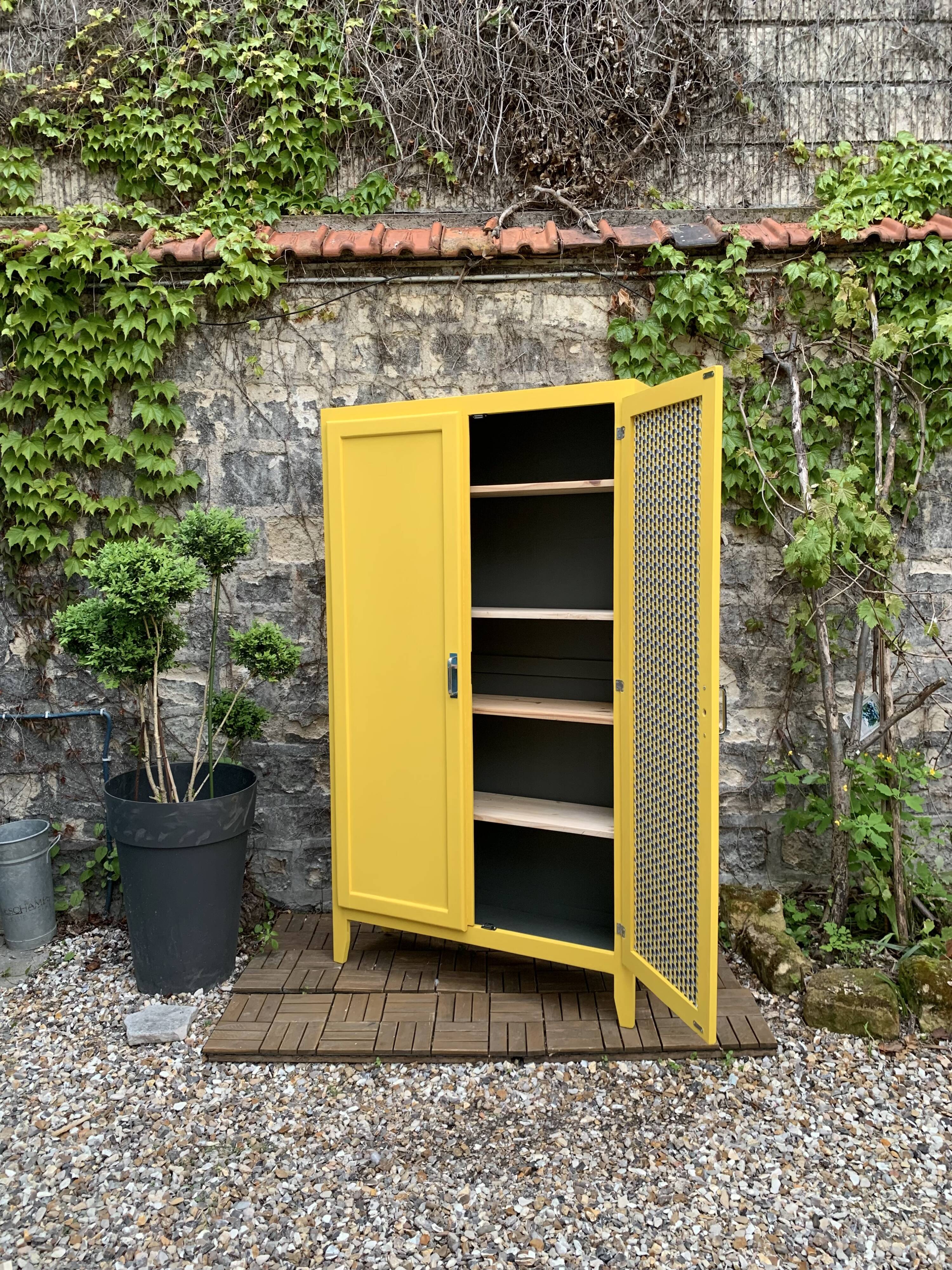 Armoire parisienne vintage 1950