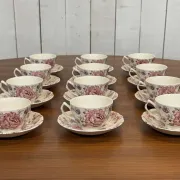 Coffee and tea service for 12 people in English porcelain by Johnson Bros.