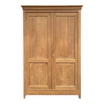 XXL Parisian wardrobe in solid light oak