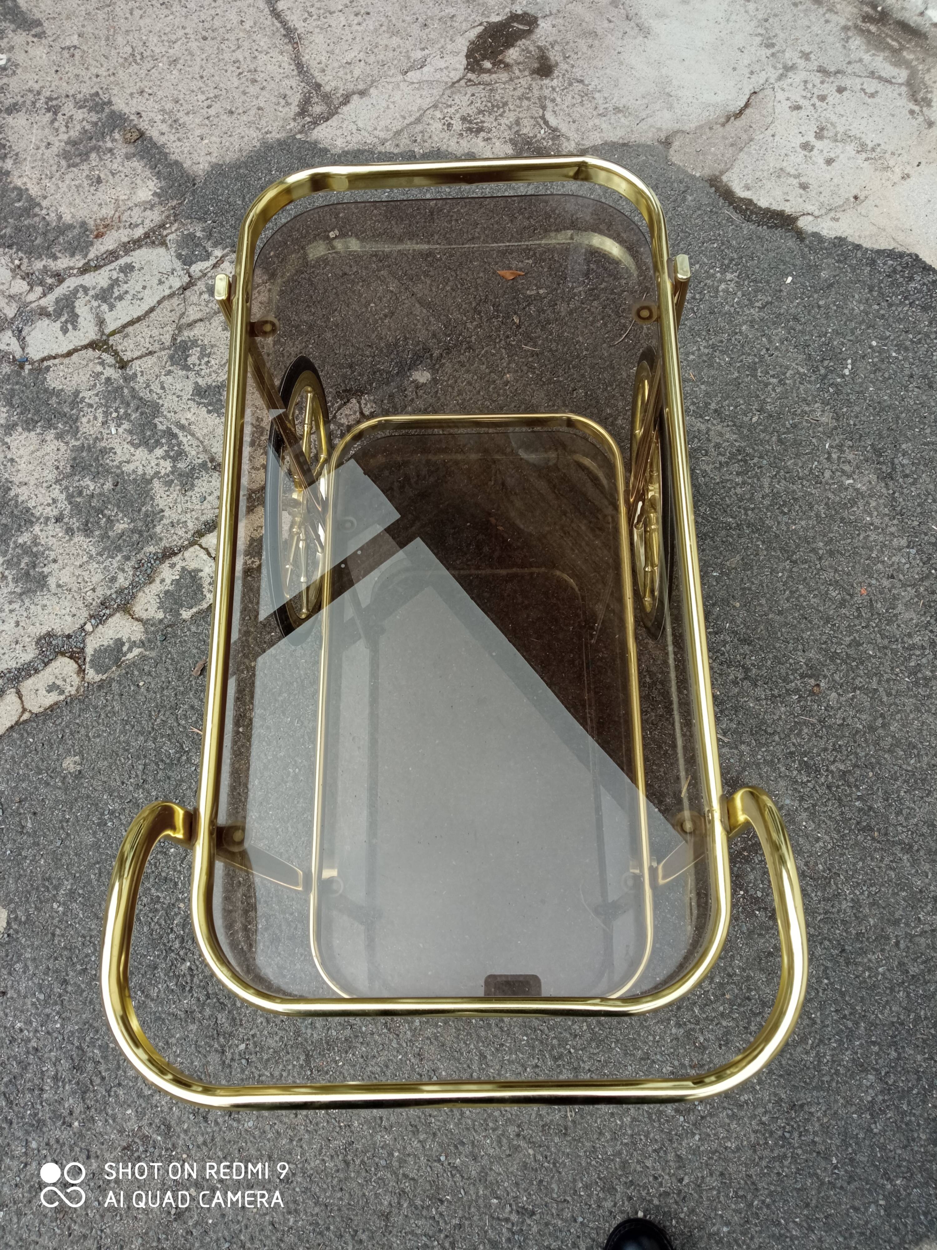 Serving table of the 70