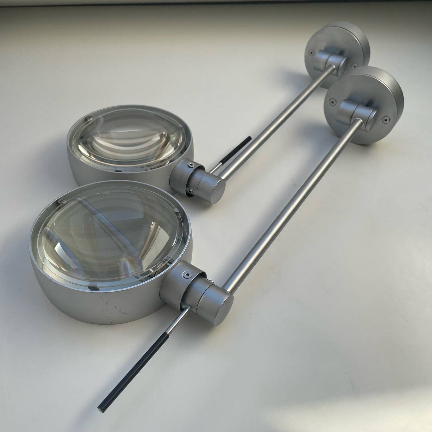 Wall lamp with arm Sento Occhio