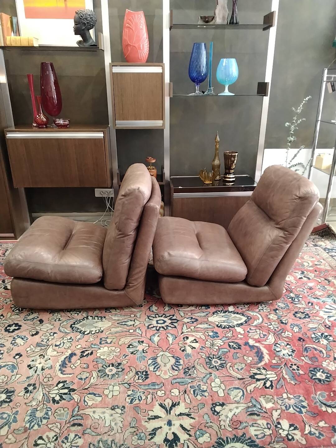 2x Chairs