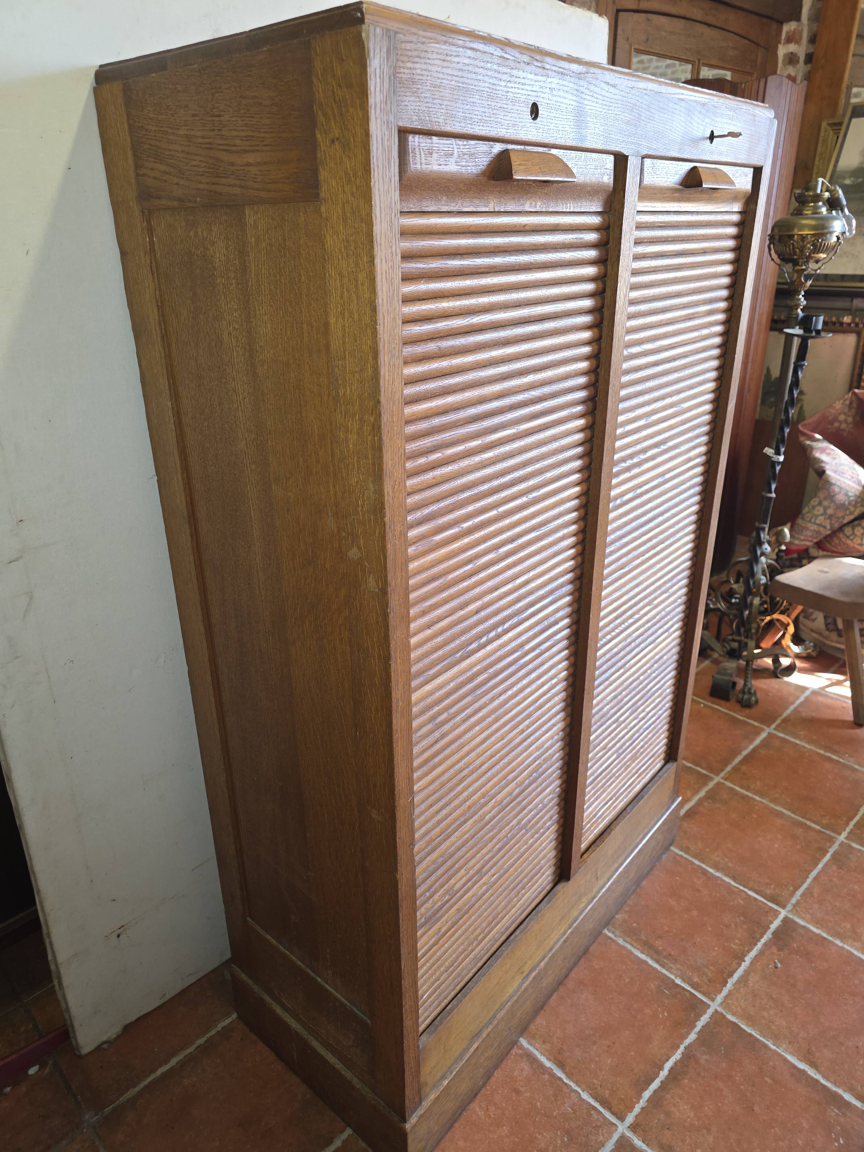 Double curtain cabinet in solid oak