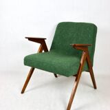Fauteuil en tissu vert par Józef Chierowski, années 1970
