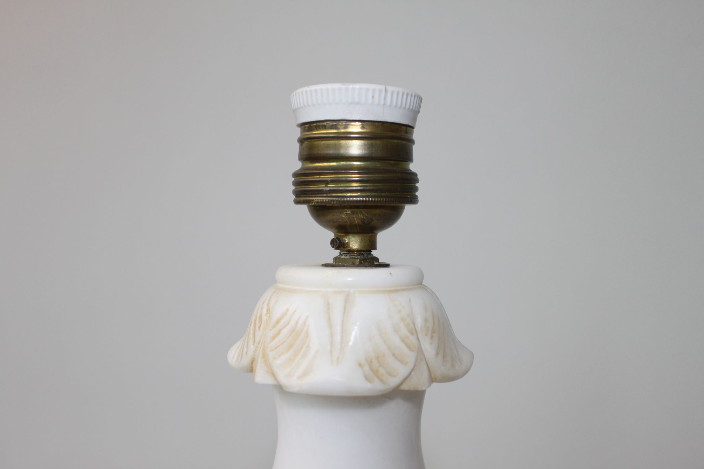 Neoclassical marble lamp, Italy, early twentieth century