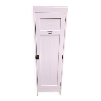 Cloakroom cabinet