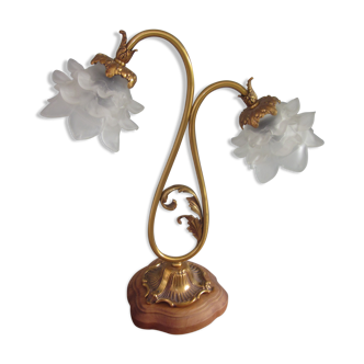 Bronze lamp has 2 tulips shaped flowers