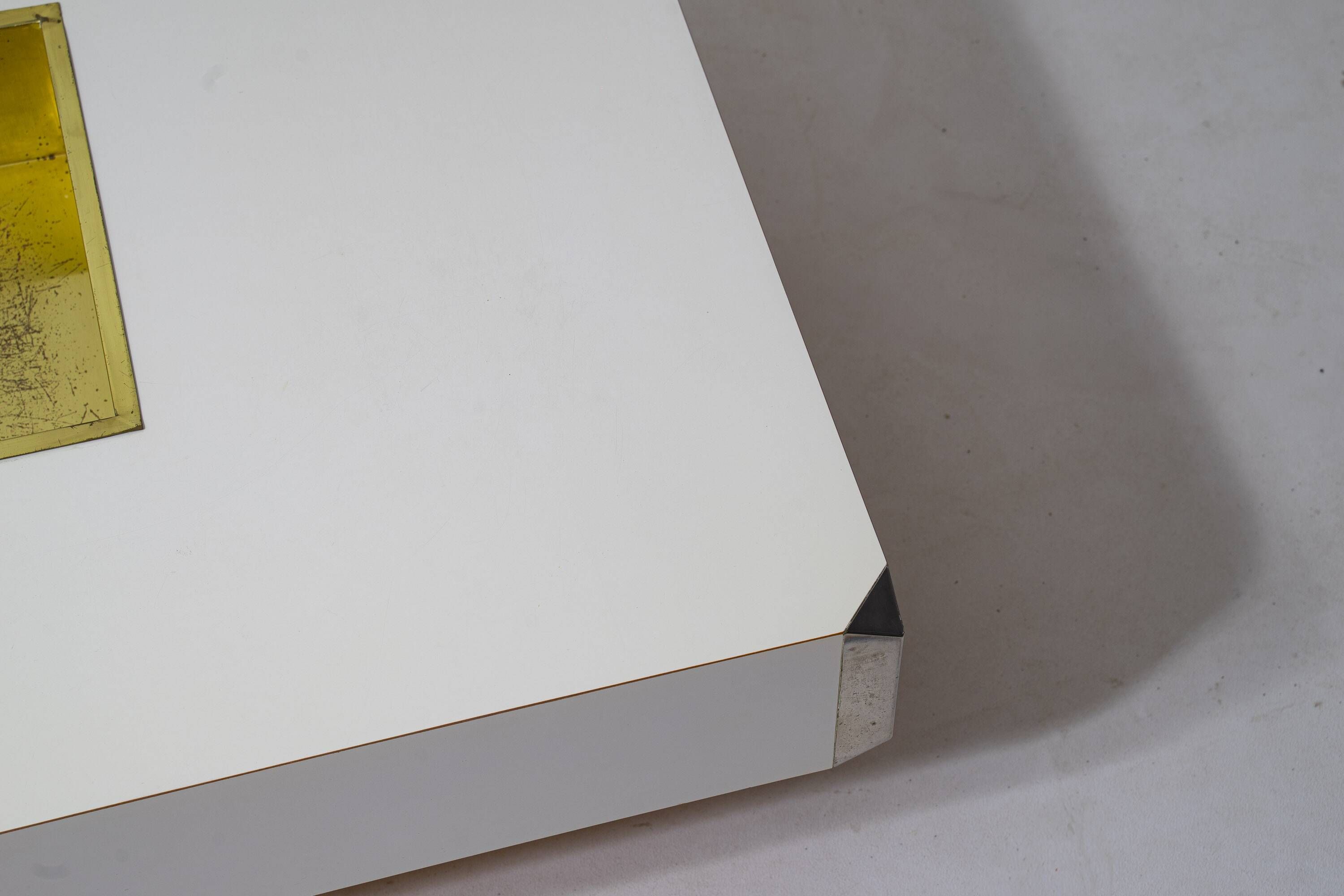 Willy Rizzo 'Alveo' coffee table with bar space, 1970s