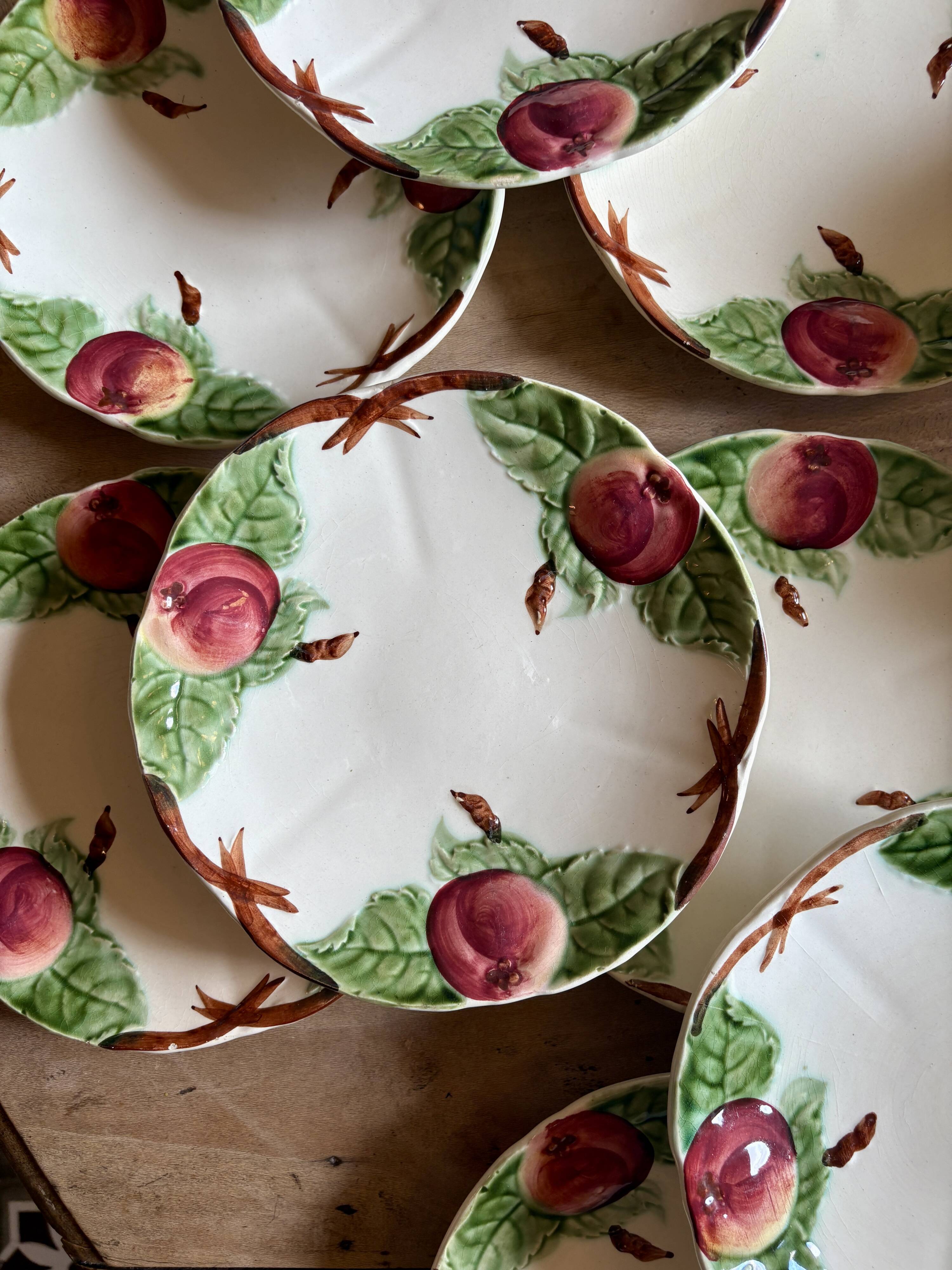 Antique barbotine service with Choisy le Roi apple decorations