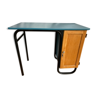 Schoolmaster'sdesk