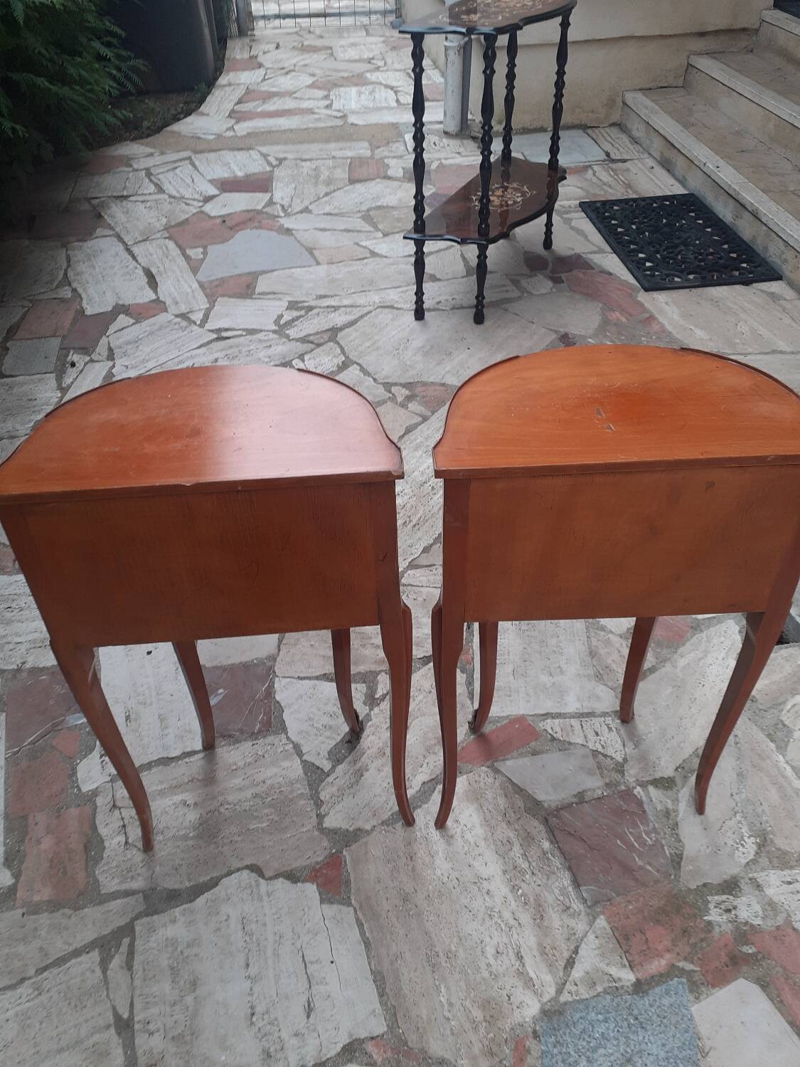 Bedside table