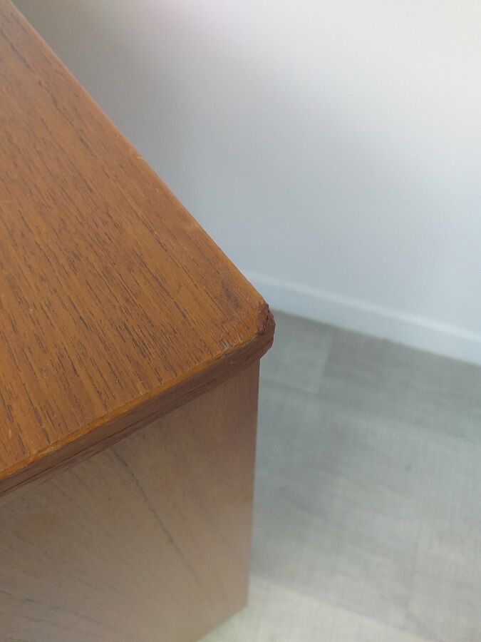 Commode scandinave années 60 teck vintage pieds compas
