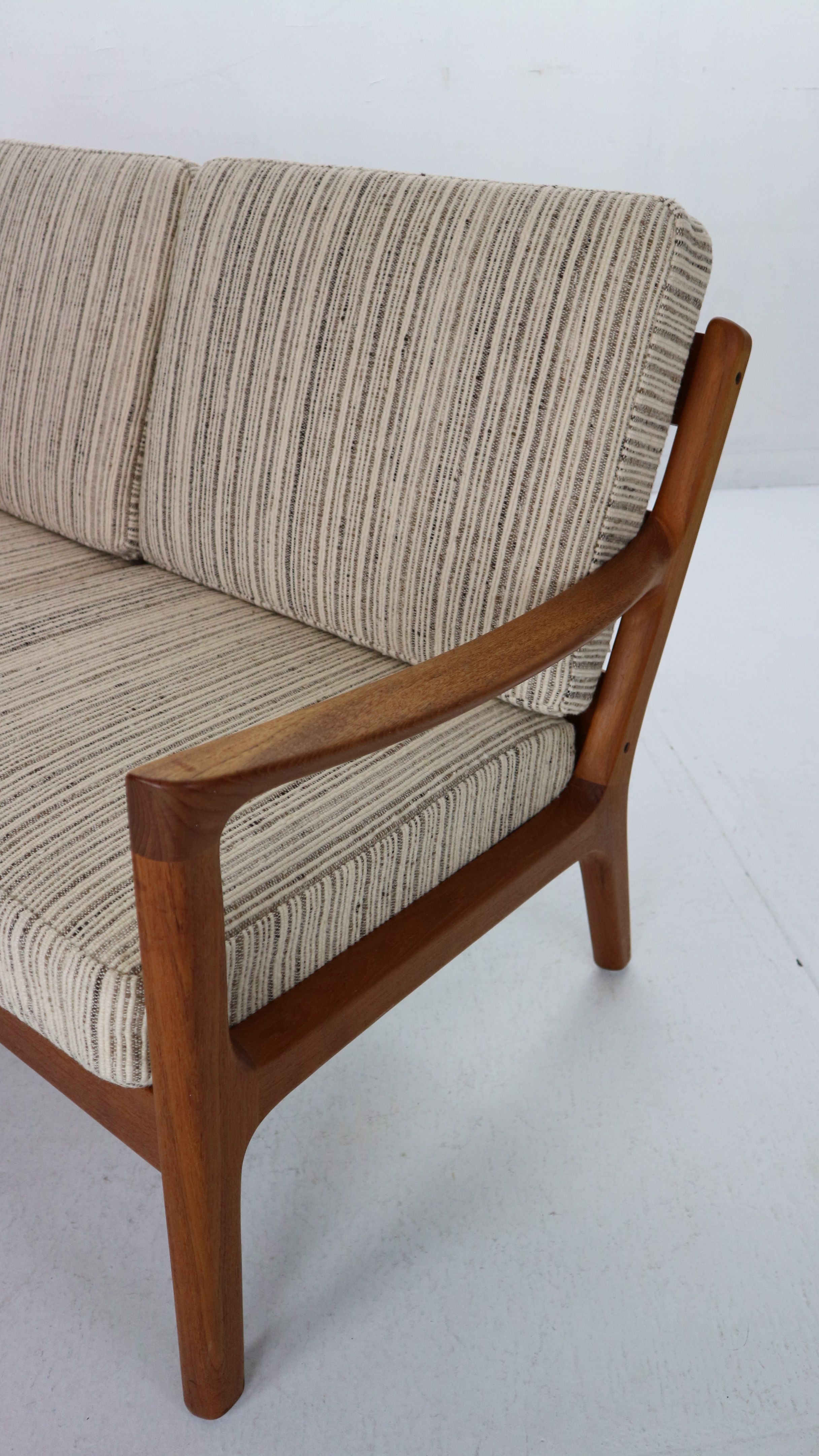 Ole Wanscher Senator 166 Teak 2-Seater Sofa for France & Søn, 1960 Denmark